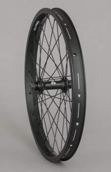 Wheel Trebol Bueno Piramide front