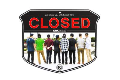 Sign Kink Open/Closed