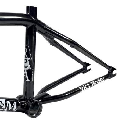 Rahmen S&M REA Levenson Signature